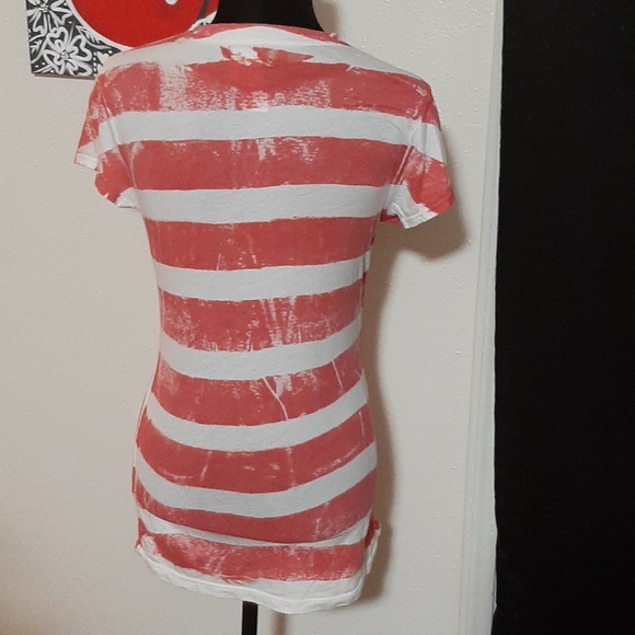 Crash and Burn white skull tee w/ red stripes - Picture 6 of 11